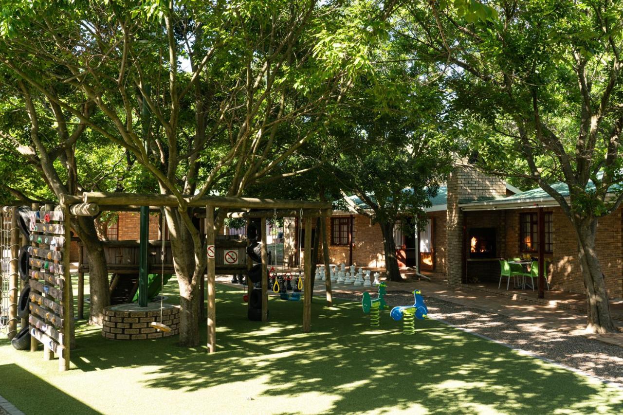 De Hollandsche Molen Villa Hou Moed Exterior photo
